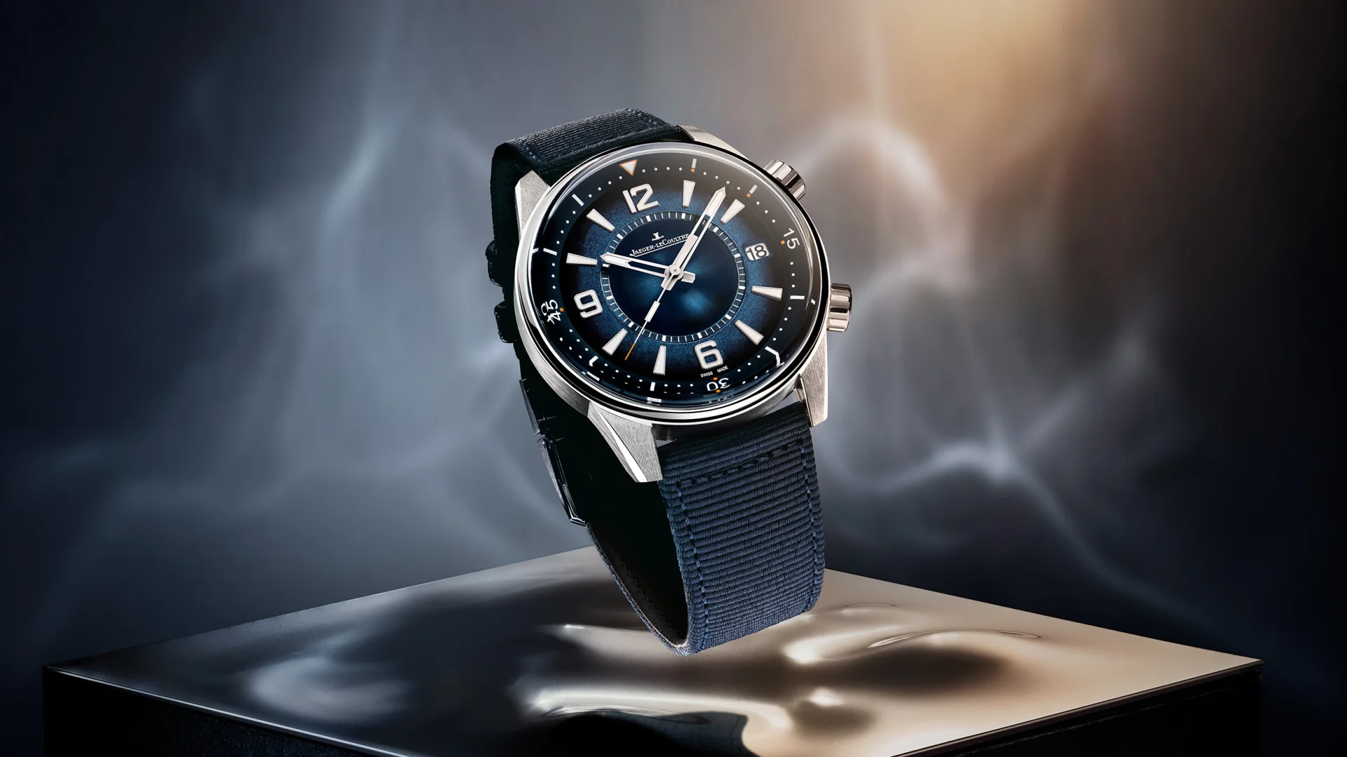 Jaeger-LeCoultre Polaris Date: Gebaut für die Tiefe, getragen zum Dinner. Beides steht ihr.